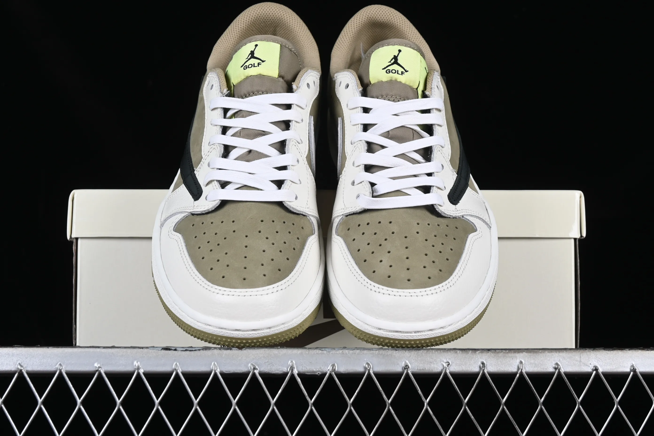 All Categories Air Jordan Jordan Series Basketball Shoes Air Jordan 1 Low OG Version Travis Scott x Air Jordan 1 Low G NRC AJ1 Joe 1 Joint Undercut FZ3124-200